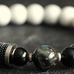 White Howlite & Black Agate Stretch Bracelet