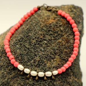 Fresh Water Pearls and Coral Howlite Anklet