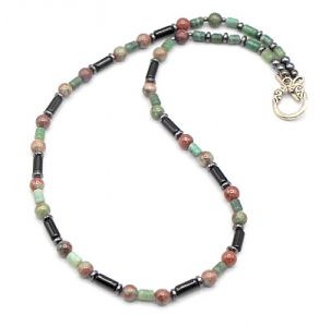 Russian Jade and Kashgar Garnet Necklace